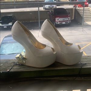 Cream Star Heel peeptoe wedges